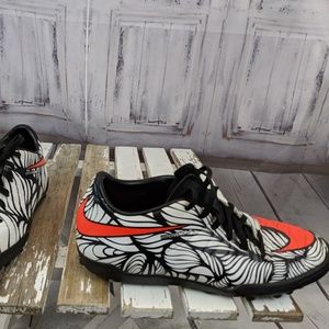women's indoor soccer shoes nike
